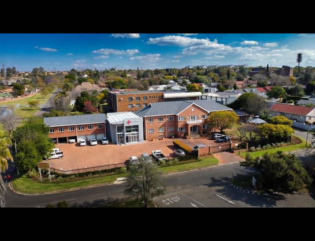 1,300M² OFFICE FOR SALE IN ILLIONDALE